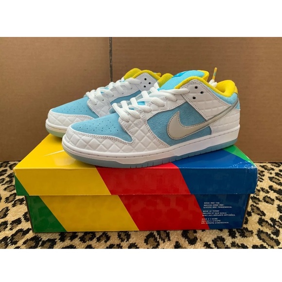 New FTC Lagoon Pulse SB Dunks - Picture 4 of 6